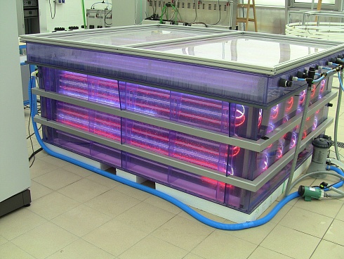 Фото Большие фотобиореакторы LS PBR для выращивания микроорганизмов в контролируемых условиях